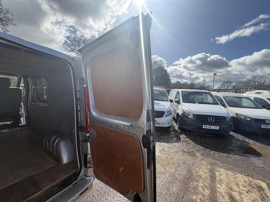 Used Vauxhall Vivaro 2014 for sale - 78137230: Photo 16