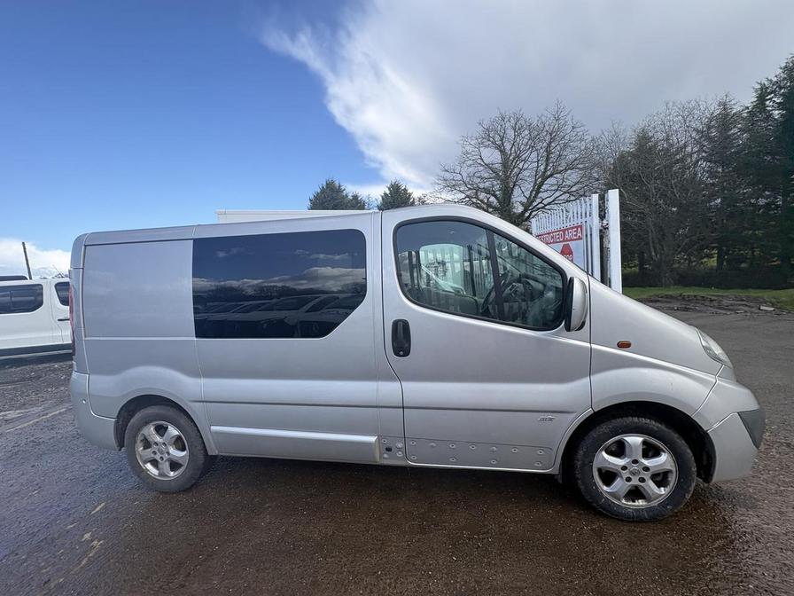 Used Vauxhall Vivaro 2014 for sale - 78137230: Photo 2