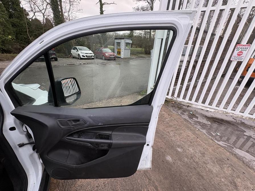 Used Ford Transit Connect 2017 for sale - 77158303: Photo 18