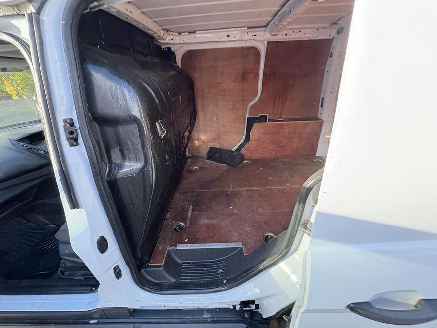 Used Ford Transit Connect 2015 for sale - 76339077: Photo 2