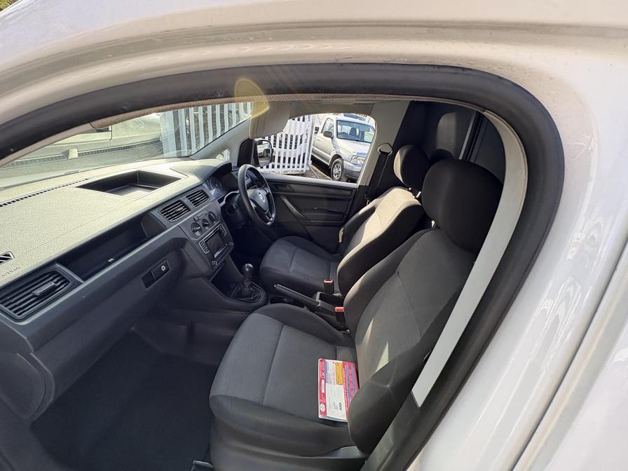 Used Volkswagen Caddy Maxi 2017 for sale - 76362065: Photo 4
