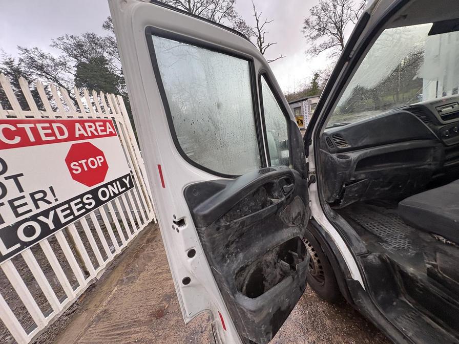 Used Iveco Daily 2015 for sale - 77308067: Photo 12