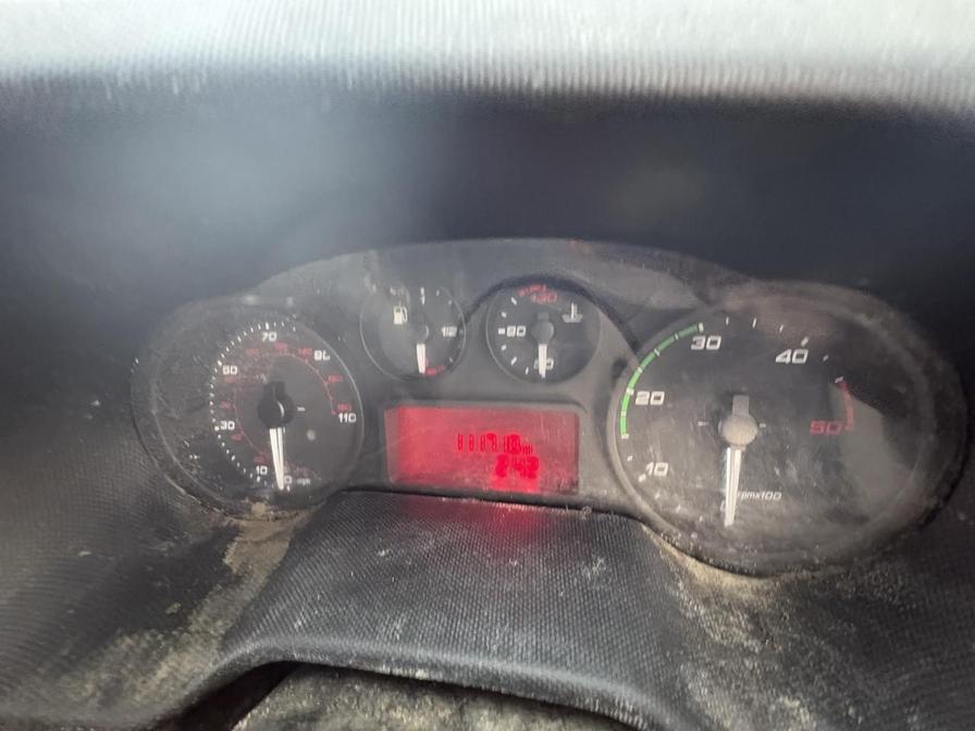 Used Iveco Daily 2015 for sale - 77308067: Photo 2