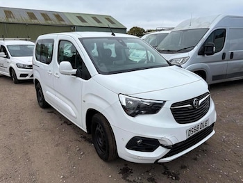Used Vauxhall Combo Life 2018 for sale - 76229654: Photo