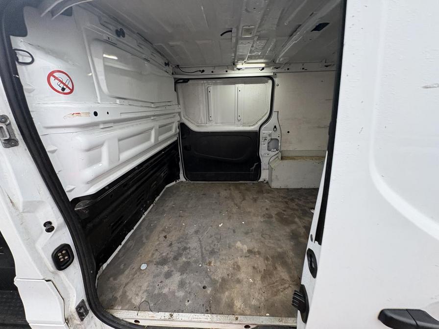Used Vauxhall Vivaro 2016 for sale - 77485434: Photo 12