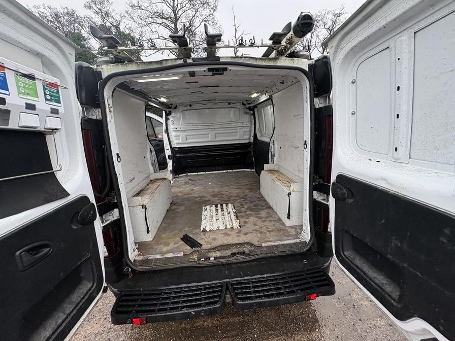 Used Vauxhall Vivaro 2016 for sale - 77485434: Photo 16