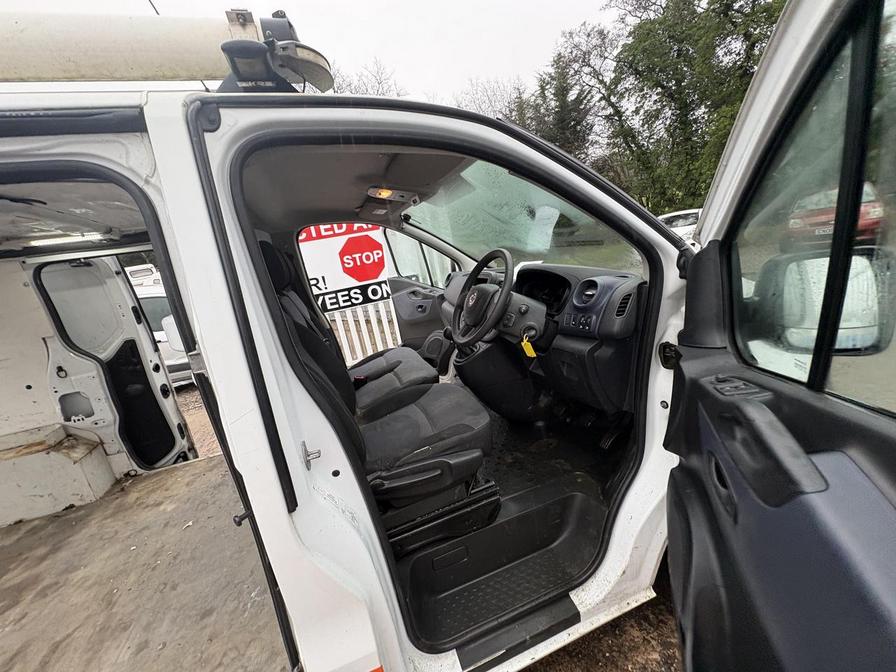Used Vauxhall Vivaro 2016 for sale - 77485434: Photo 18