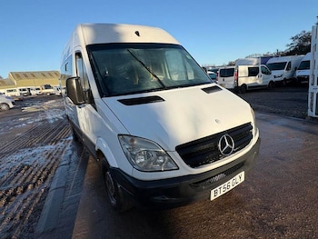 Mercedes-Benz Sprinter feature image