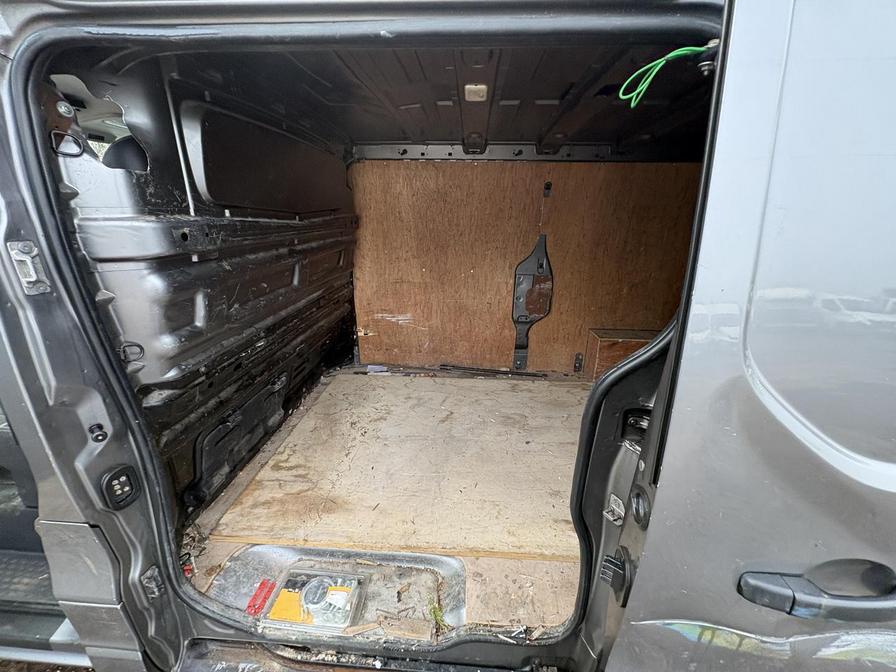 Used Vauxhall Vivaro for sale - 77239726: Photo 10