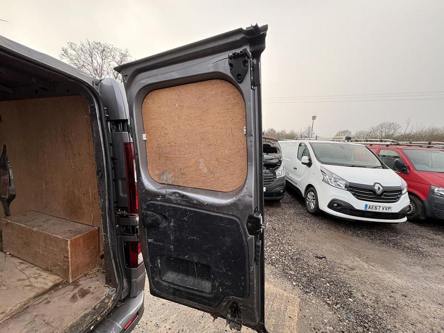 Used Vauxhall Vivaro for sale - 77239726: Photo 11