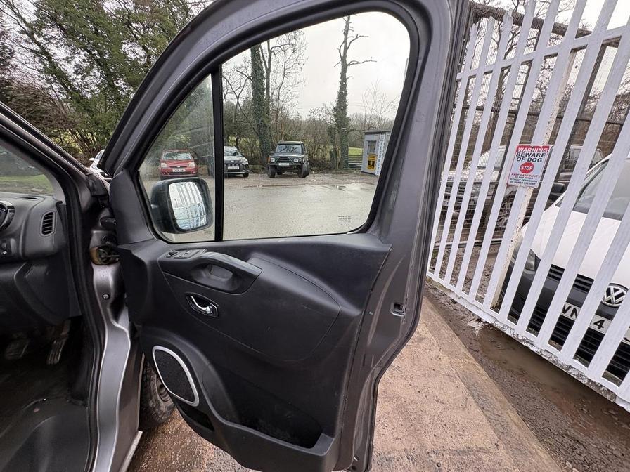 Used Vauxhall Vivaro for sale - 77239726: Photo 14