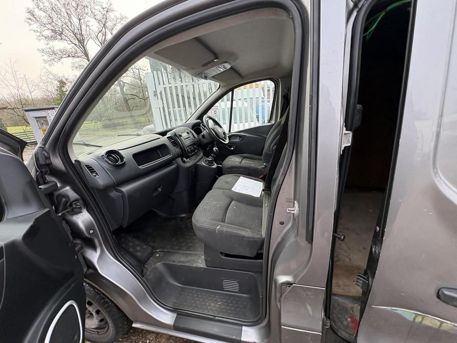 Used Vauxhall Vivaro for sale - 77239726: Photo 17