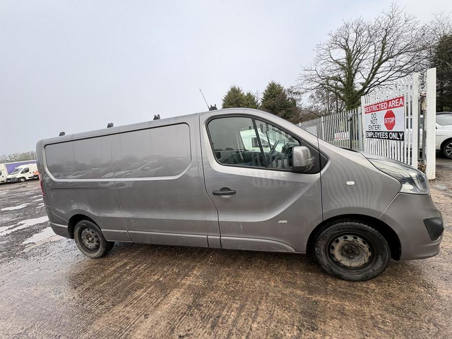 Used Vauxhall Vivaro for sale - 77239726: Photo 2