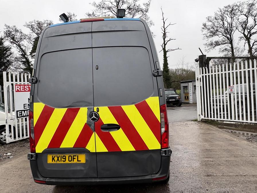 Used Mercedes-Benz Sprinter 2019 for sale - 77000047: Photo 2