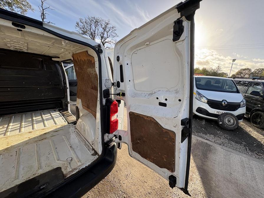 Used Peugeot Expert 2017 for sale - 76401034: Photo 12