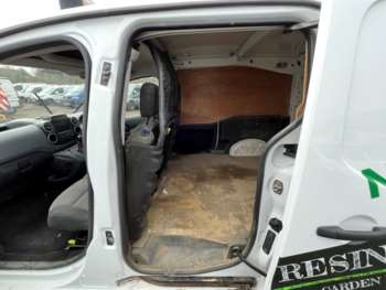 Used Peugeot Partner 2017 for sale - 74728166: Photo