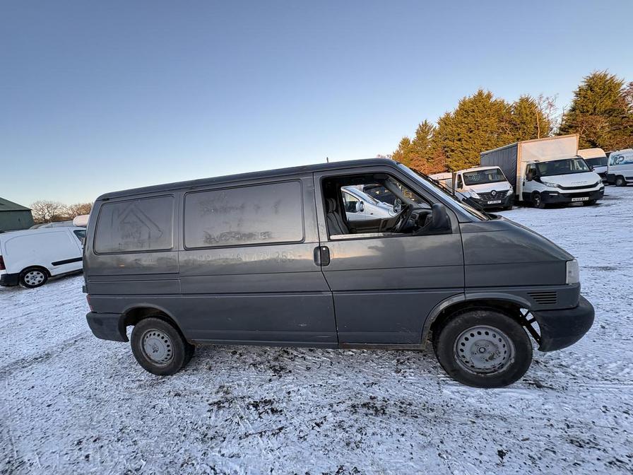 Used Volkswagen Transporter 2001 for sale - 77239710: Photo 2
