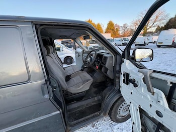 Used Volkswagen Transporter 2001 for sale - 77239710: Photo