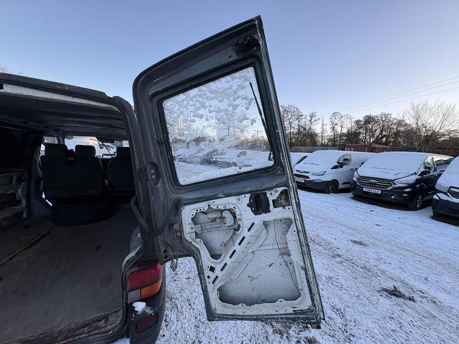 Used Volkswagen Transporter 2001 for sale - 77239710: Photo 6