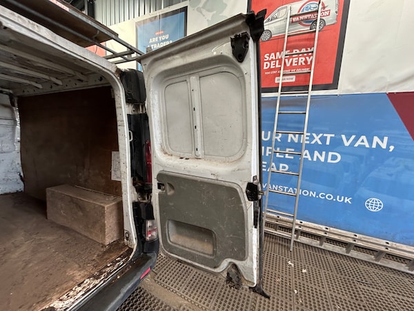 Used Vauxhall Vivaro 2004 for sale - 75682979: Photo 18
