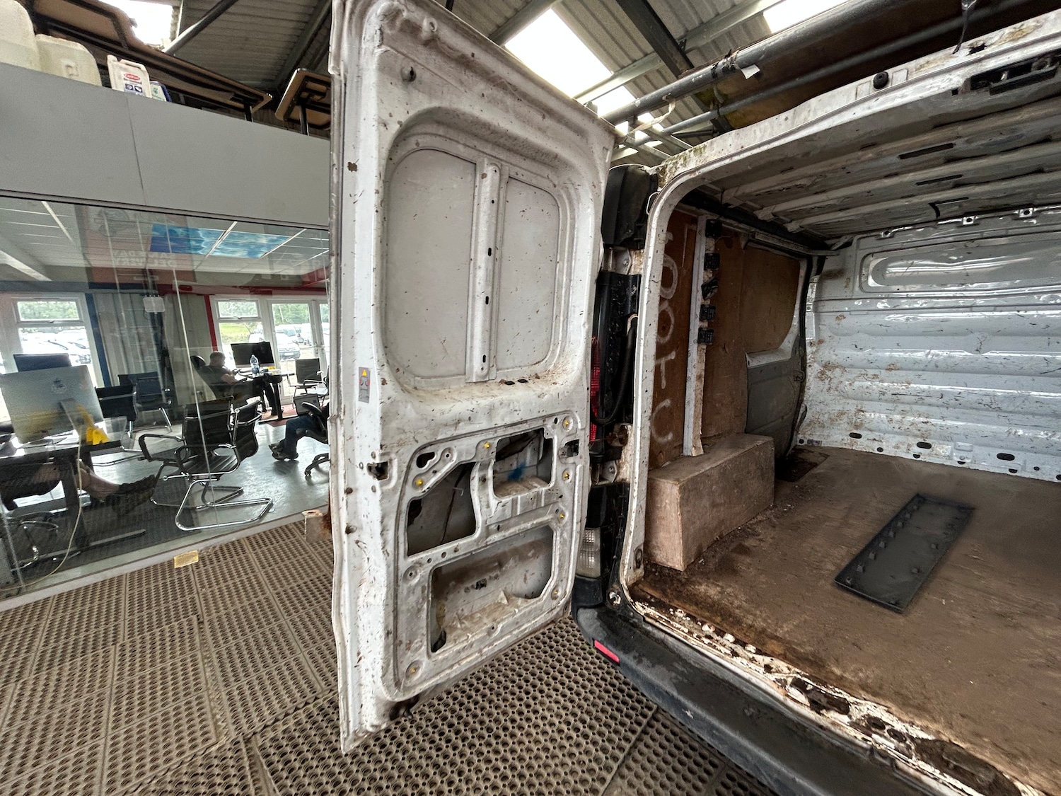 Vehicle 21