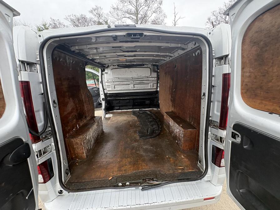 Used Vauxhall Vivaro 2015 for sale - 77856139: Photo 14
