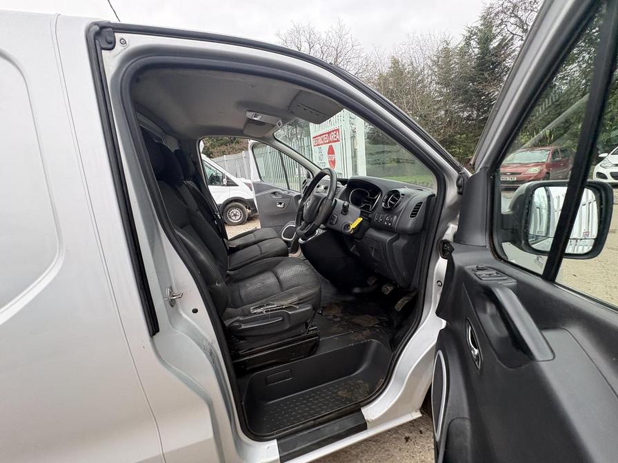 Used Vauxhall Vivaro 2015 for sale - 77856139: Photo 17