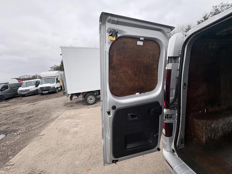 Used Vauxhall Vivaro 2015 for sale - 77856139: Photo 20