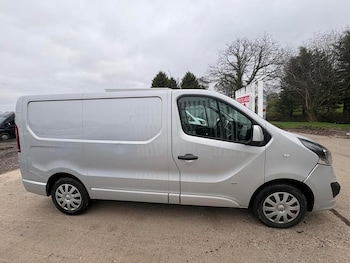 Used Vauxhall Vivaro 2015 for sale - 77856139: Photo