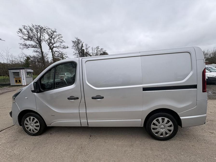 Used Vauxhall Vivaro 2015 for sale - 77856139: Photo 6
