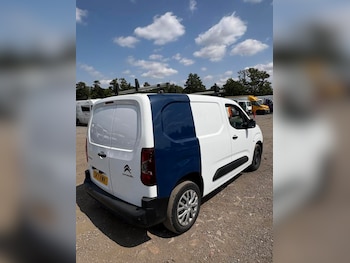 Used Citroen Berlingo 2021 for sale - 79294126: Photo