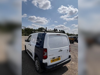 Used Citroen Berlingo 2021 for sale - 79294126: Photo