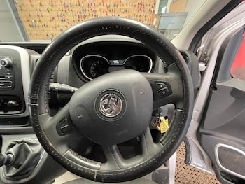 Used Vauxhall Vivaro 2015 for sale - 75556146: Photo
