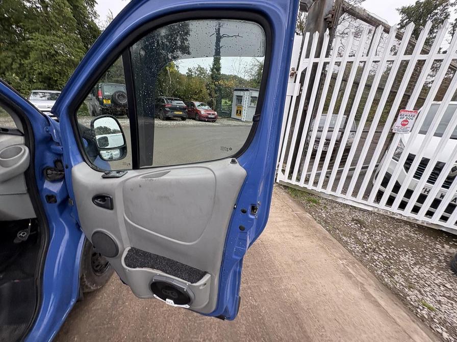 Used Nissan Primastar 2005 for sale - 76587377: Photo 16