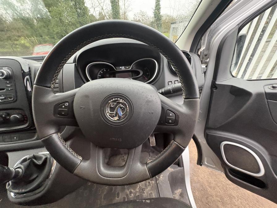 Used Vauxhall Vivaro 2018 for sale - 77856130: Photo 11