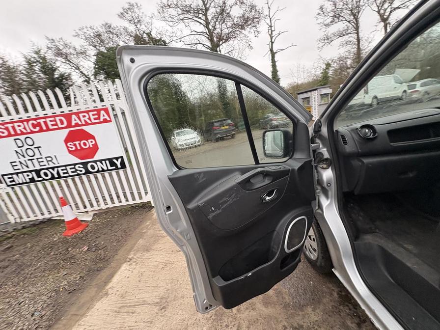 Used Vauxhall Vivaro 2018 for sale - 77856130: Photo 15