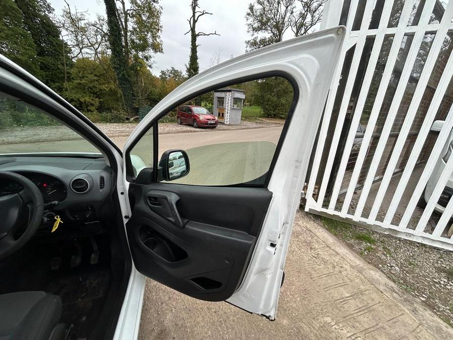 Used Peugeot Partner 2016 for sale - 76315956: Photo 22