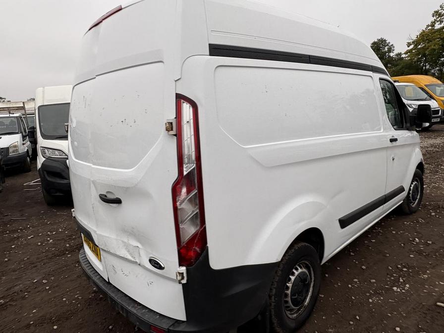 Used Ford Transit Custom 2015 for sale - 76271733: Photo 2