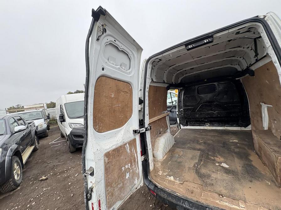 Used Ford Transit Custom 2015 for sale - 76271733: Photo 8