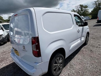 Used Peugeot Partner 2023 for sale - 79286996: Photo