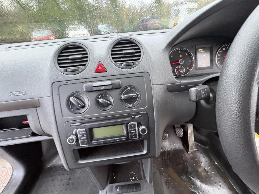 Used Volkswagen Caddy Maxi 2011 for sale - 77627919: Photo 16