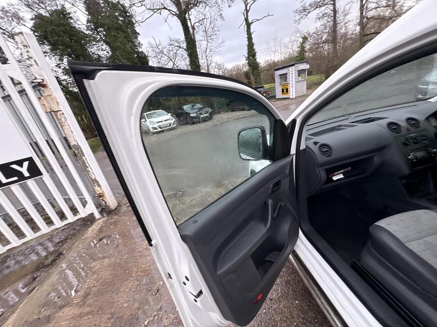 Used Volkswagen Caddy Maxi 2011 for sale - 77627919: Photo 8