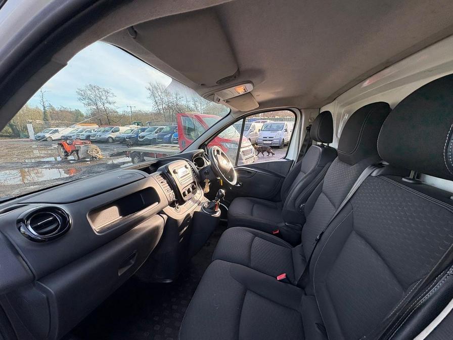 Used Vauxhall Vivaro for sale - 77674438: Photo 10