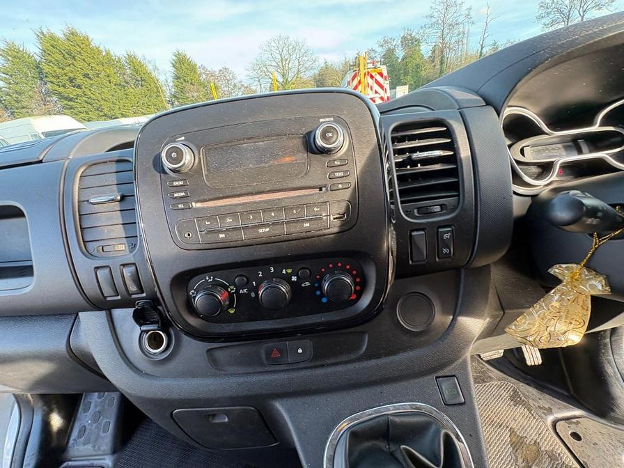 Used Vauxhall Vivaro for sale - 77674438: Photo 12
