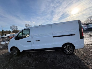 Used Vauxhall Vivaro 2018 for sale - 77674438: Photo