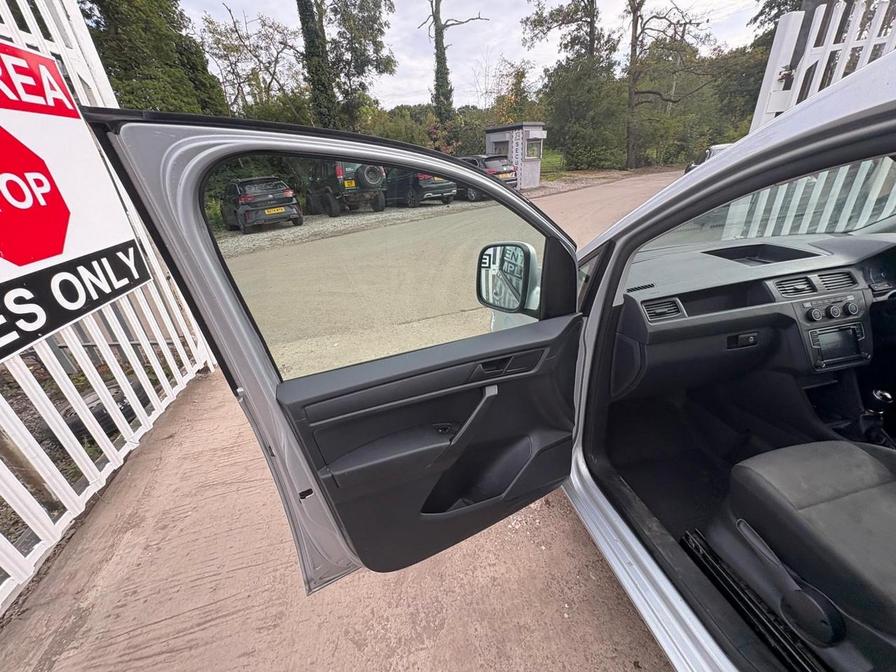 Used Volkswagen Caddy Maxi 2017 for sale - 76362067: Photo 19