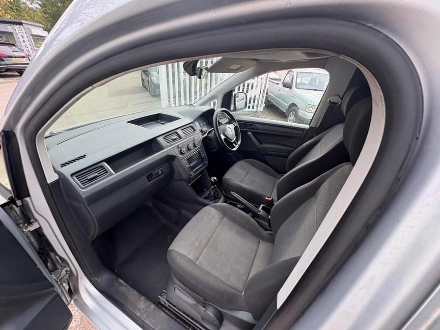 Used Volkswagen Caddy Maxi 2017 for sale - 76362067: Photo 3