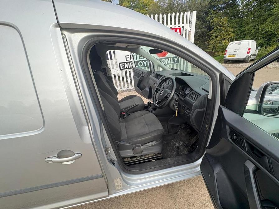 Used Volkswagen Caddy Maxi 2017 for sale - 76362067: Photo 9