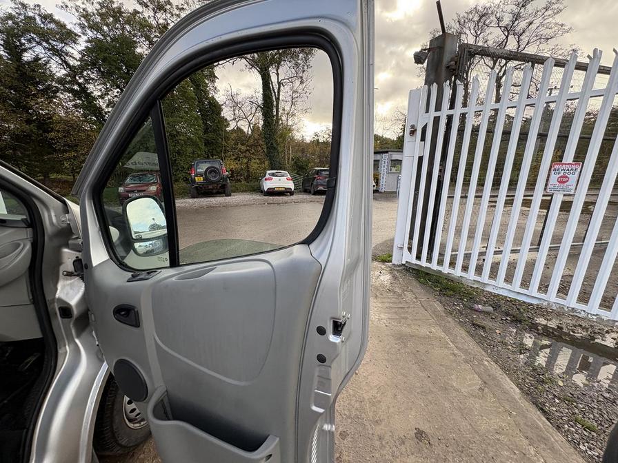 Used Vauxhall Vivaro 2011 for sale - 76442176: Photo 12