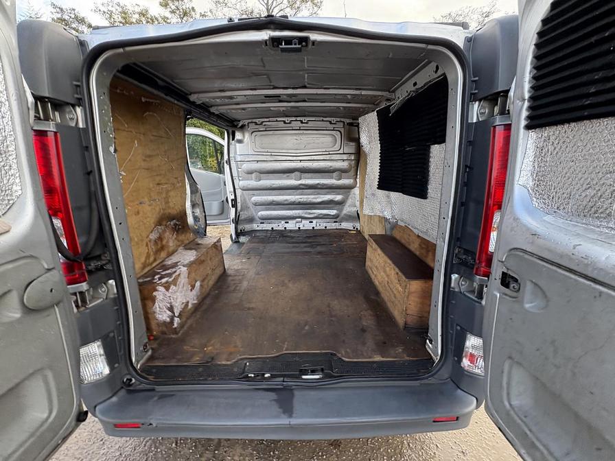 Used Vauxhall Vivaro 2011 for sale - 76442176: Photo 7